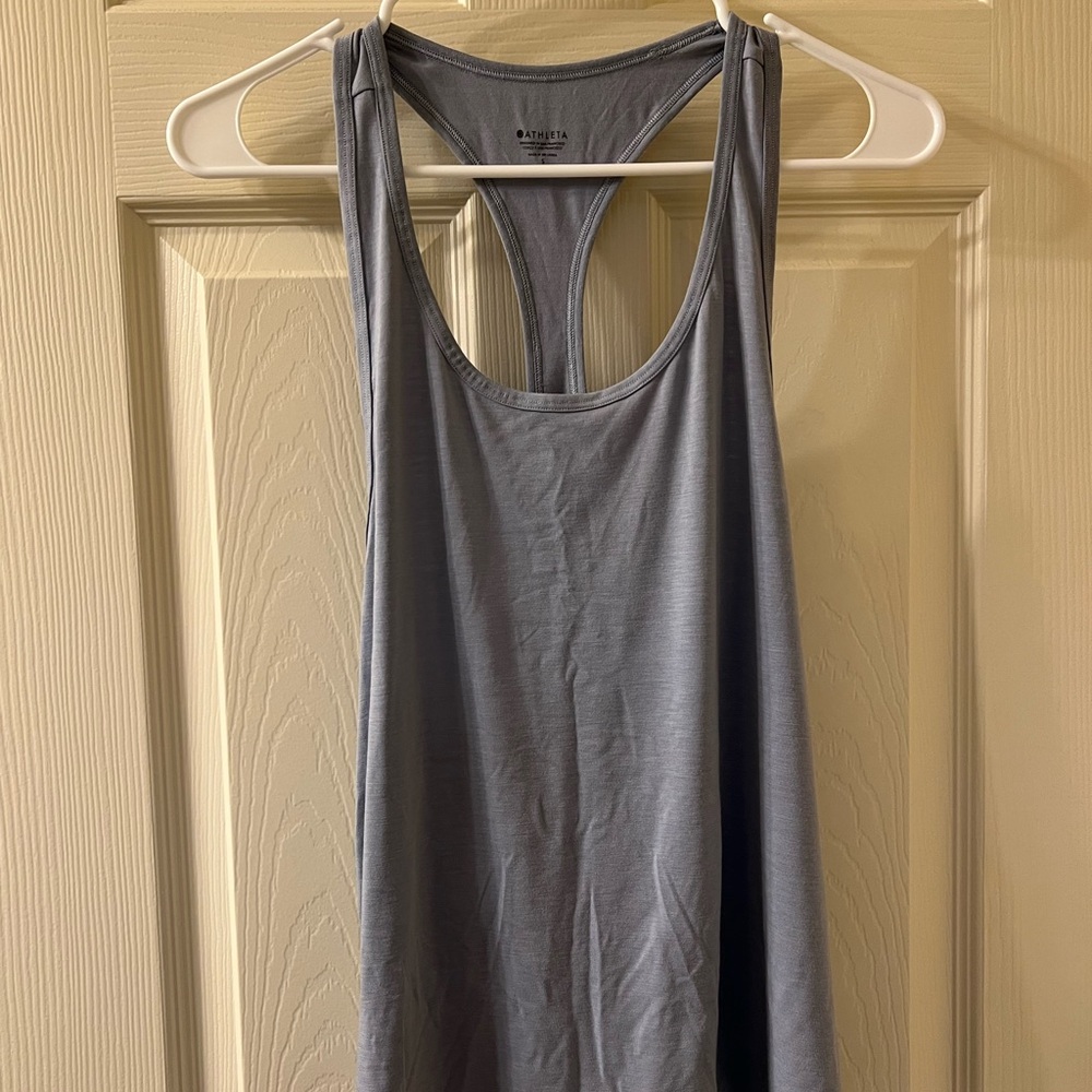 Athleta Women’s Move with Ease Racerback Tank
- Mist Blue, Size Small petite